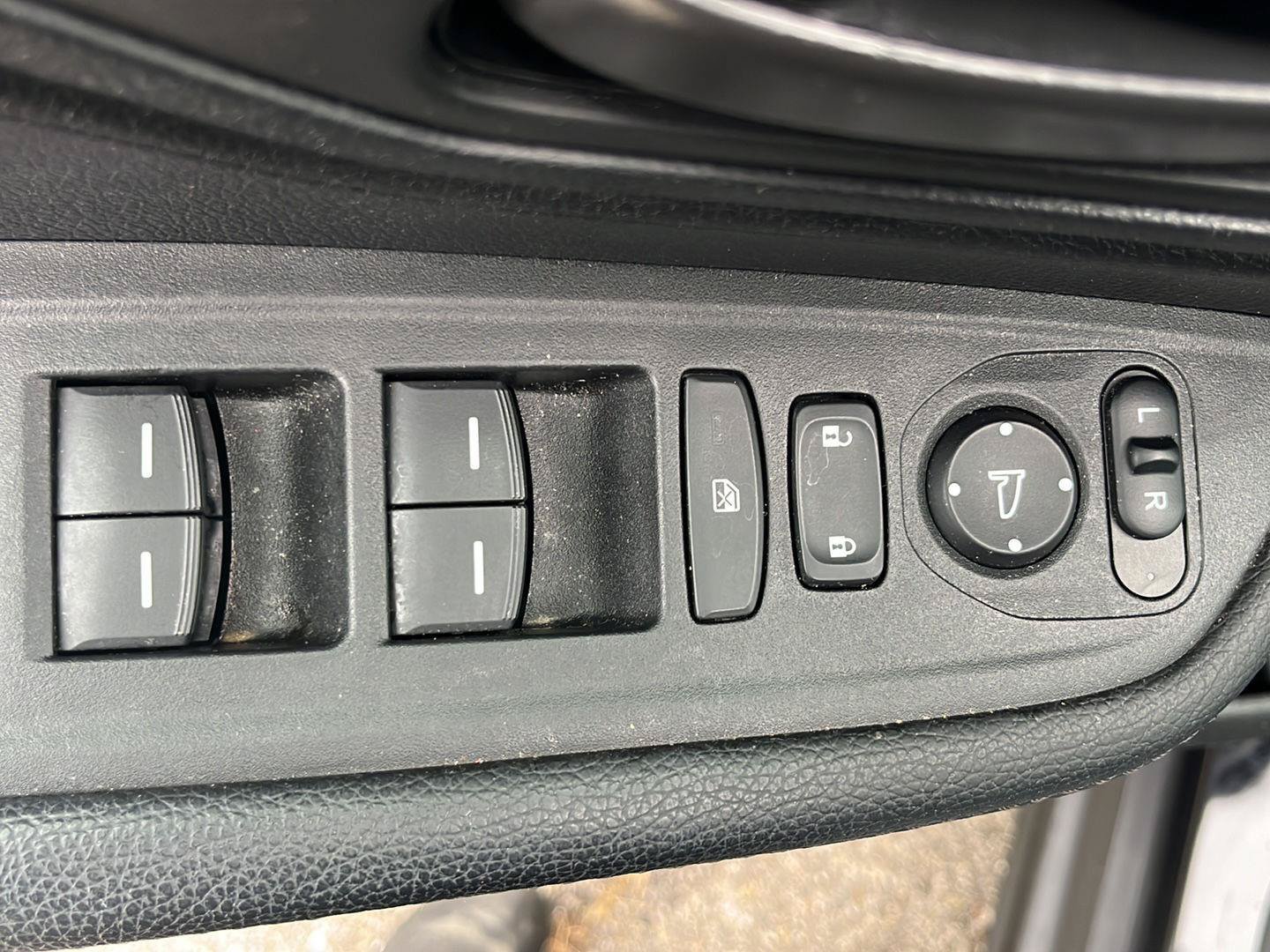 Certified 2024 Honda Odyssey EX-L image 6
