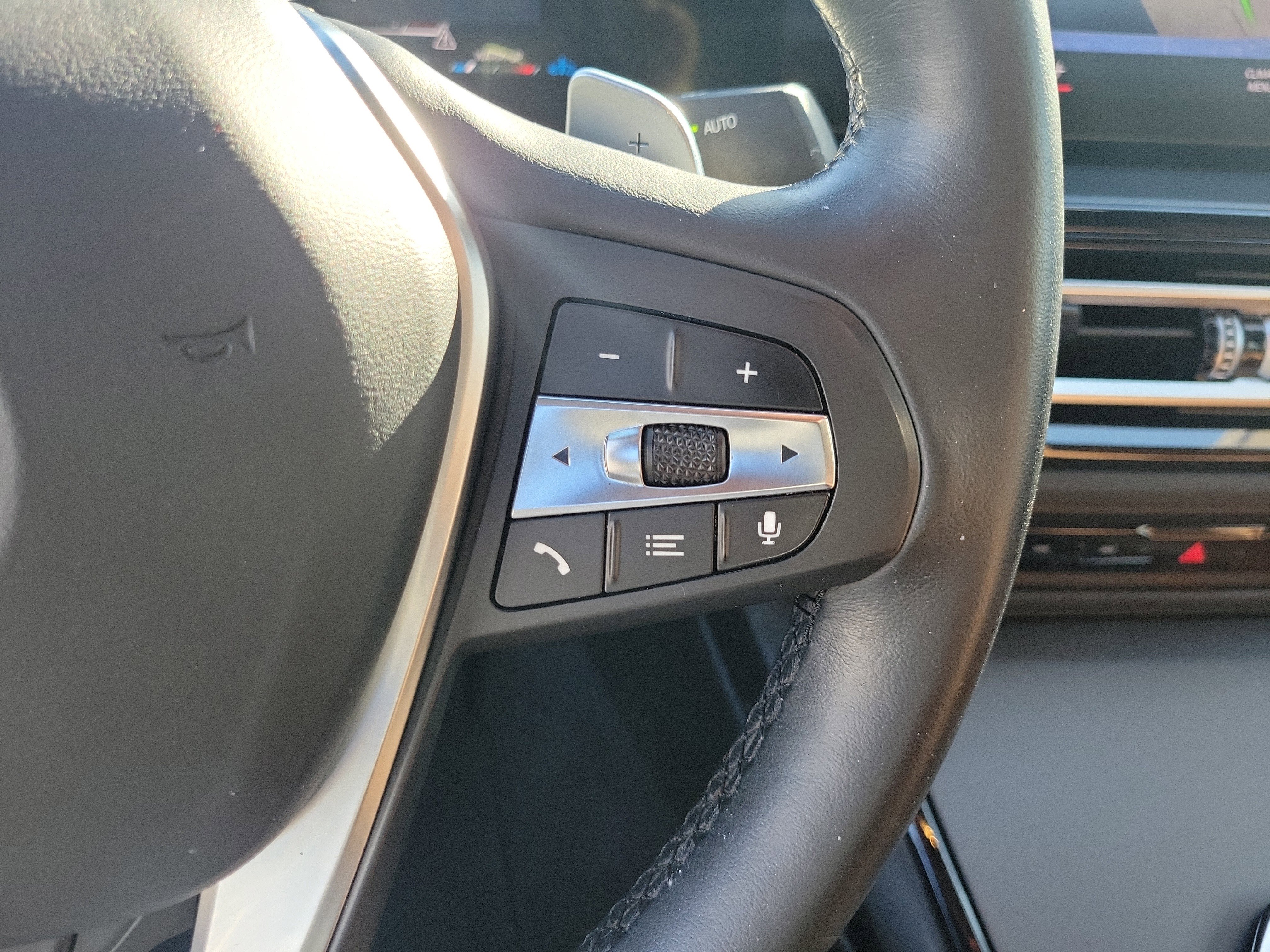 Used 2023 BMW 230i Coupe w/ Convenience Package image 6