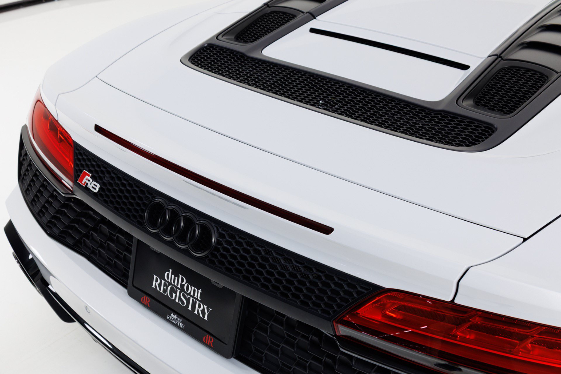 Used 2022 Audi R8 V10 w/ Premium Package RWD image 70