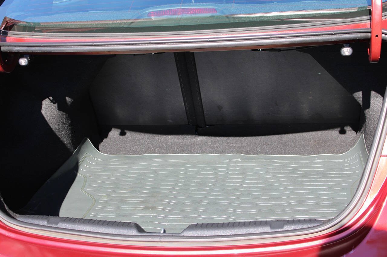 Used 2015 Hyundai Elantra SE FWD image 36