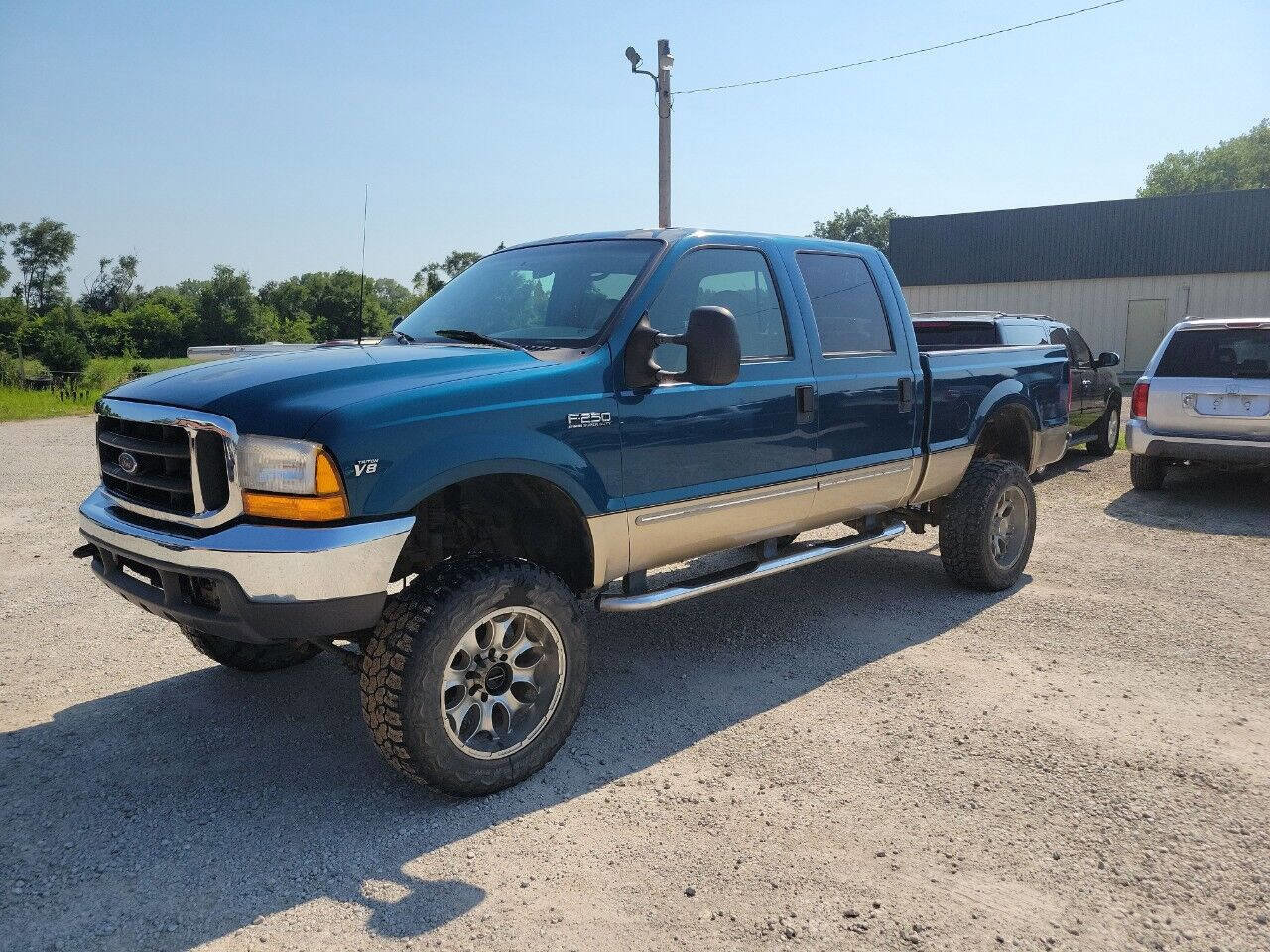 Used 2000 Ford F250 Lariat image 4