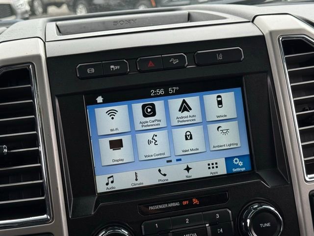 Used 2017 Ford F250 Lariat w/ Lariat Ultimate Package AWD/4WD image 28