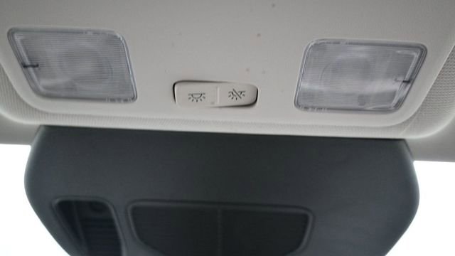 Used 2022 Ford Escape SE FWD image 21