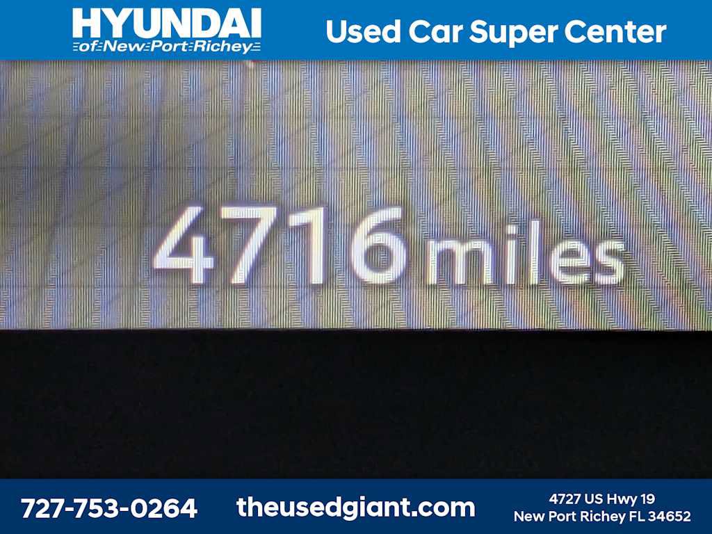 Used 2025 Nissan Kicks SR FWD image 32