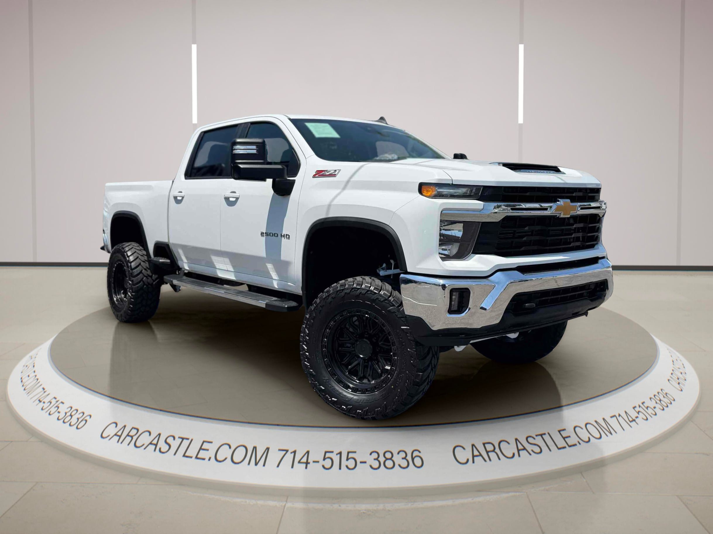 Used 2024 Chevrolet Silverado 2500 LT AWD/4WD image 7