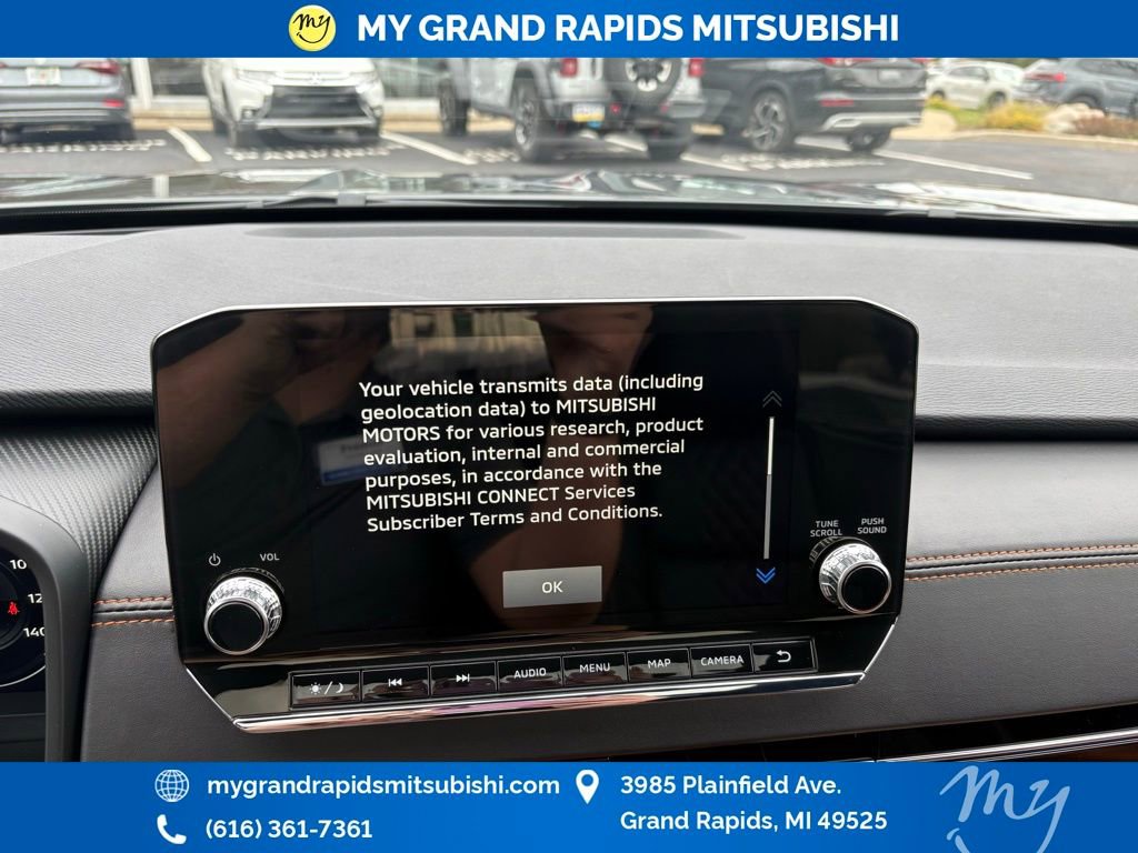 New 2025 Mitsubishi Outlander SEL image 18