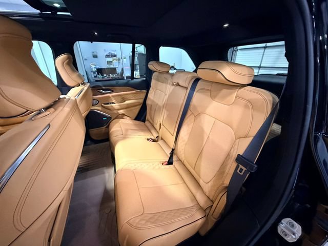 Used 2026 Jeep Grand Cherokee Summit w/ Obsidian Package AWD/4WD image 18