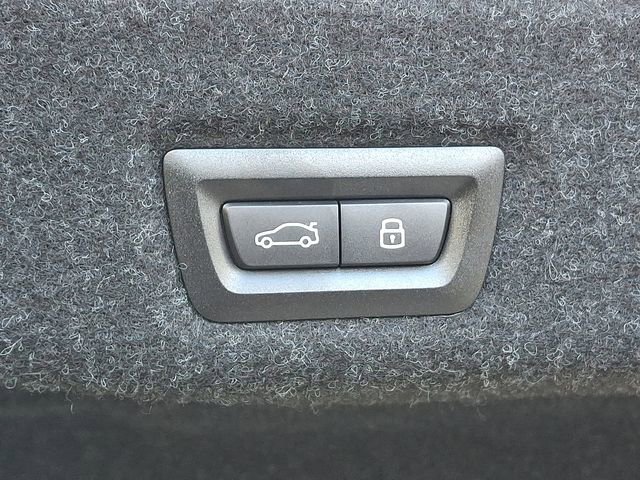 Used 2026 BMW i5 eDrive40 image 28