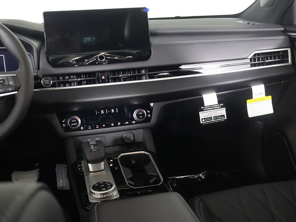 New 2026 Mitsubishi Outlander AWD image 40