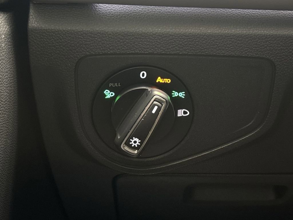 Used 2022 Volkswagen Atlas Cross Sport SEL R-Line image 61