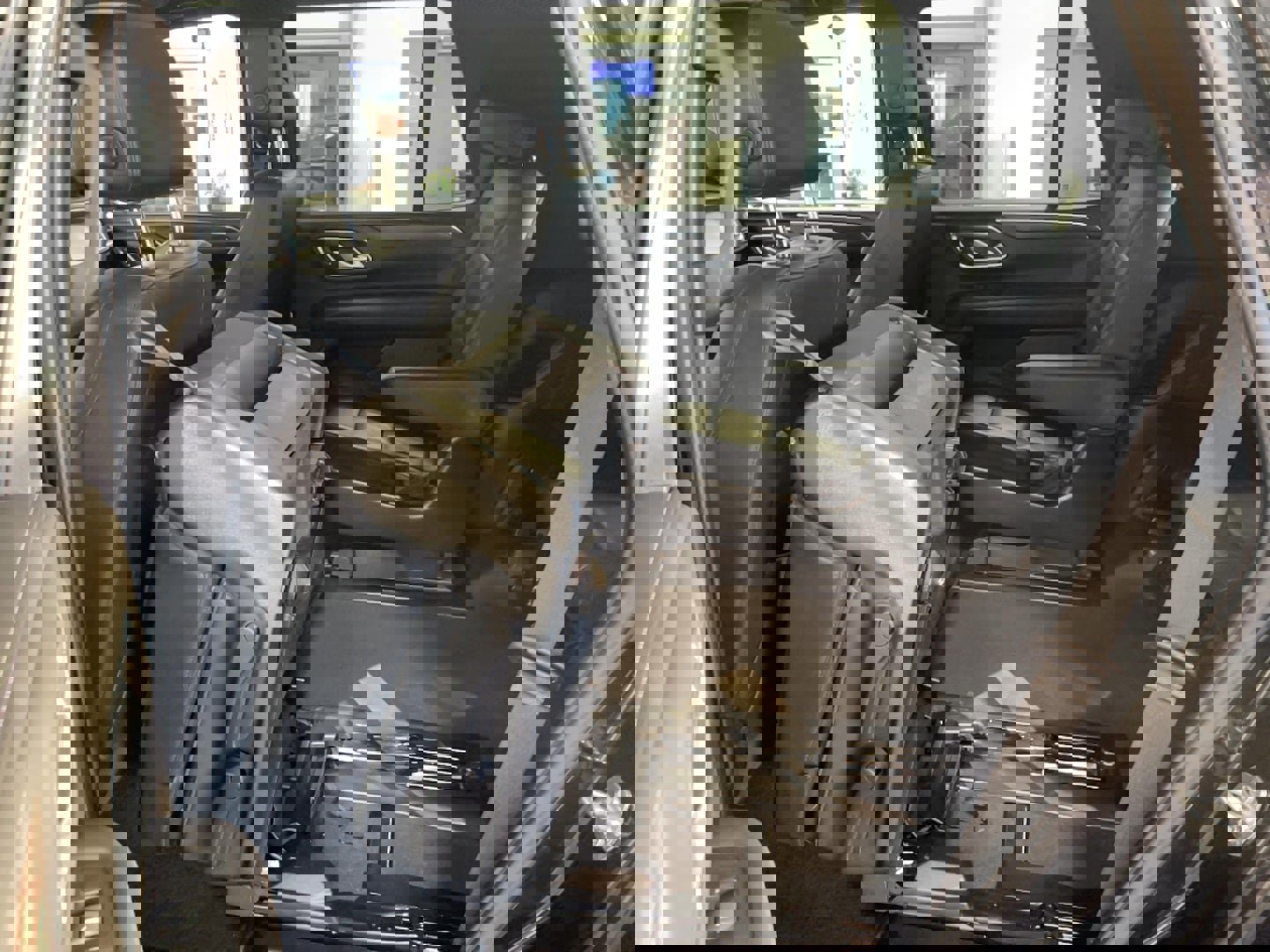 Used 2022 Chevrolet Tahoe LT w/ LT Signature Plus Package image 33