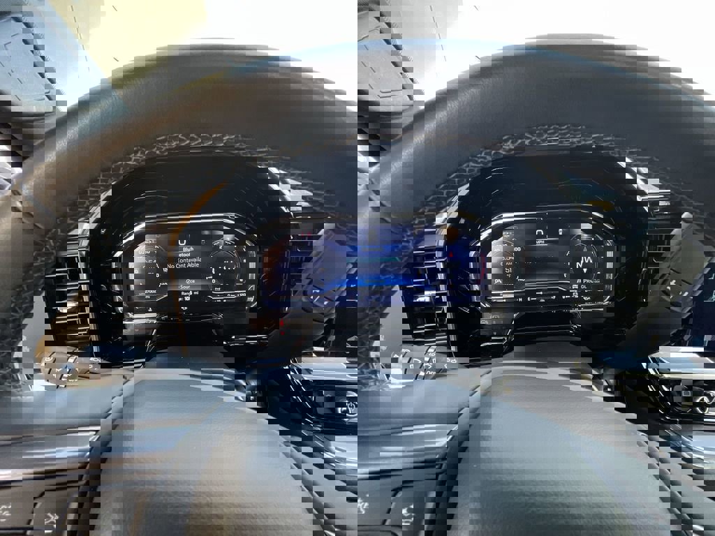 Certified 2024 Chevrolet Silverado 3500 High Country w/ High Country Premium Package image 11