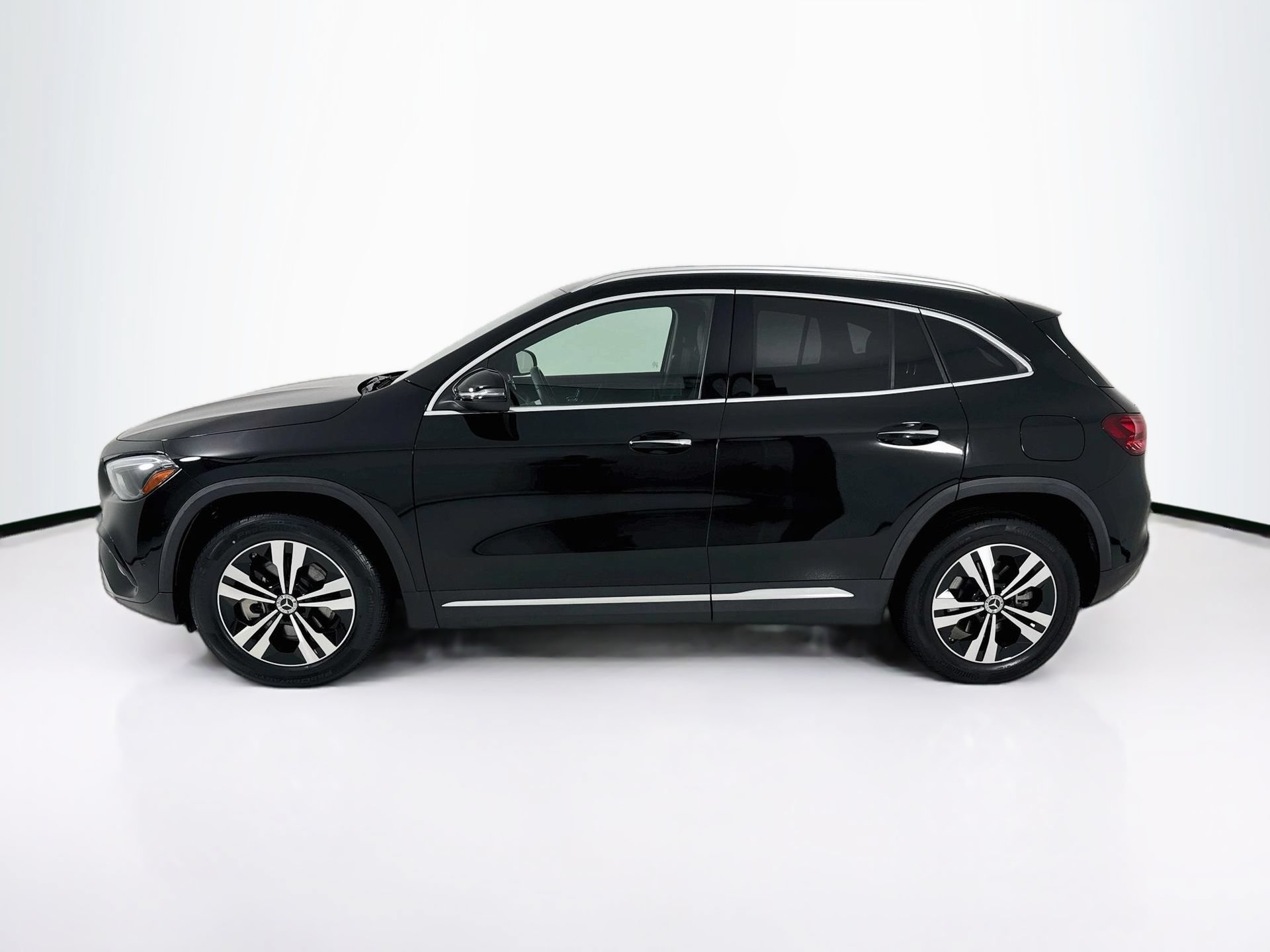 Certified 2025 Mercedes-Benz GLA 250 image 5
