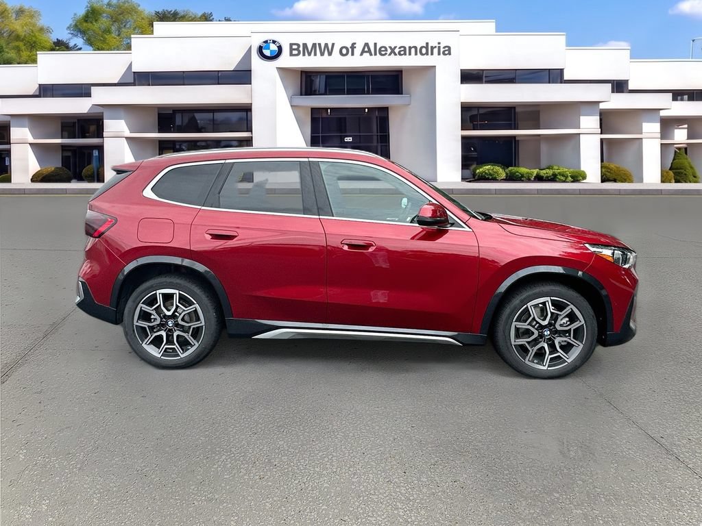 New 2027 BMW X1 xDrive28i AWD/4WD image 4