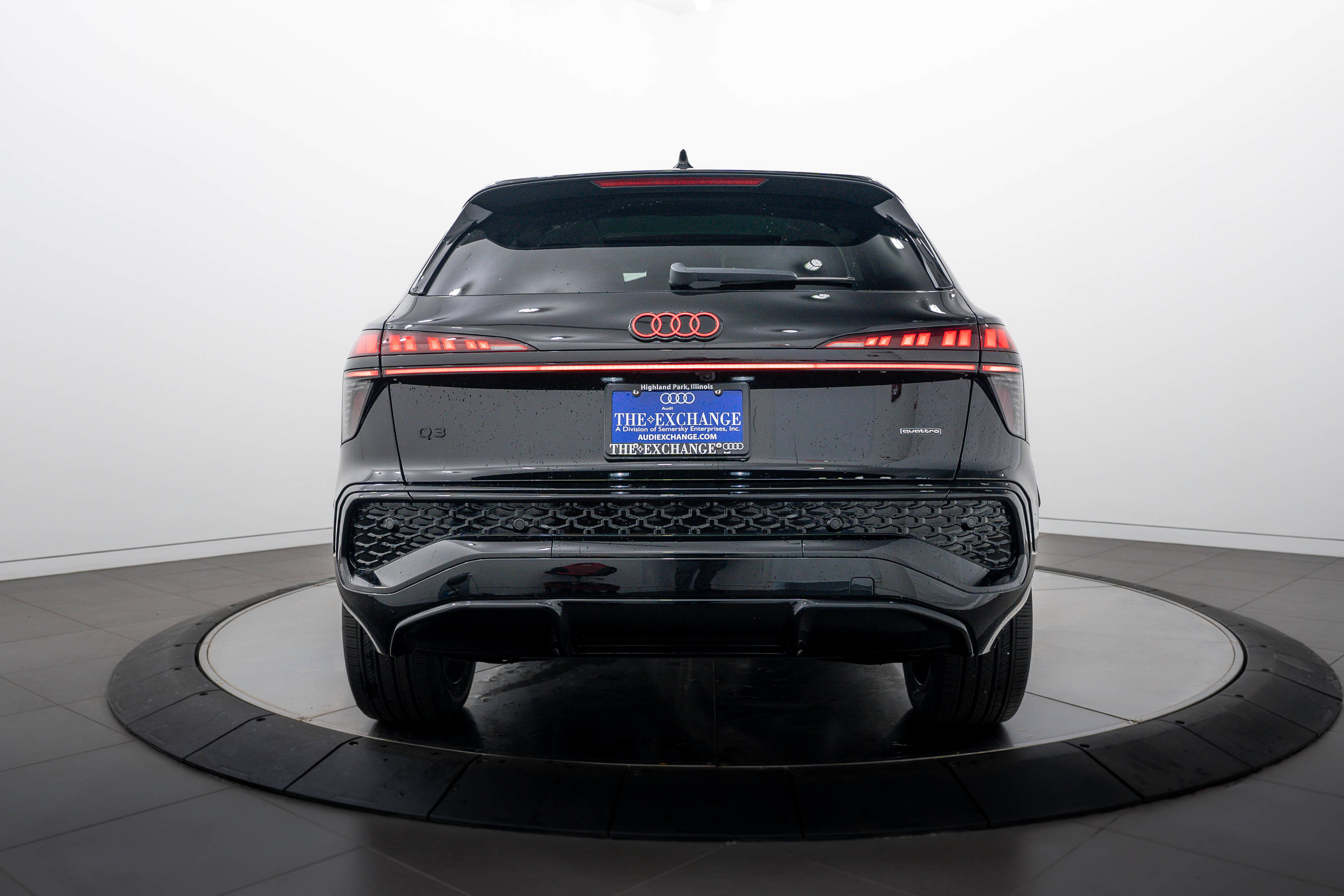 New 2026 Audi Q3 quattro 2.0T AWD/4WD image 19