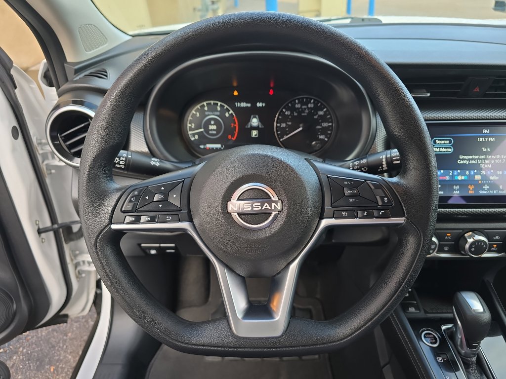 Used 2024 Nissan Kicks SV image 12