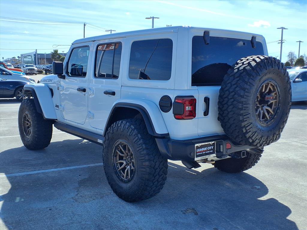 Used 2024 Jeep Wrangler Unlimited Rubicon 392 image 2