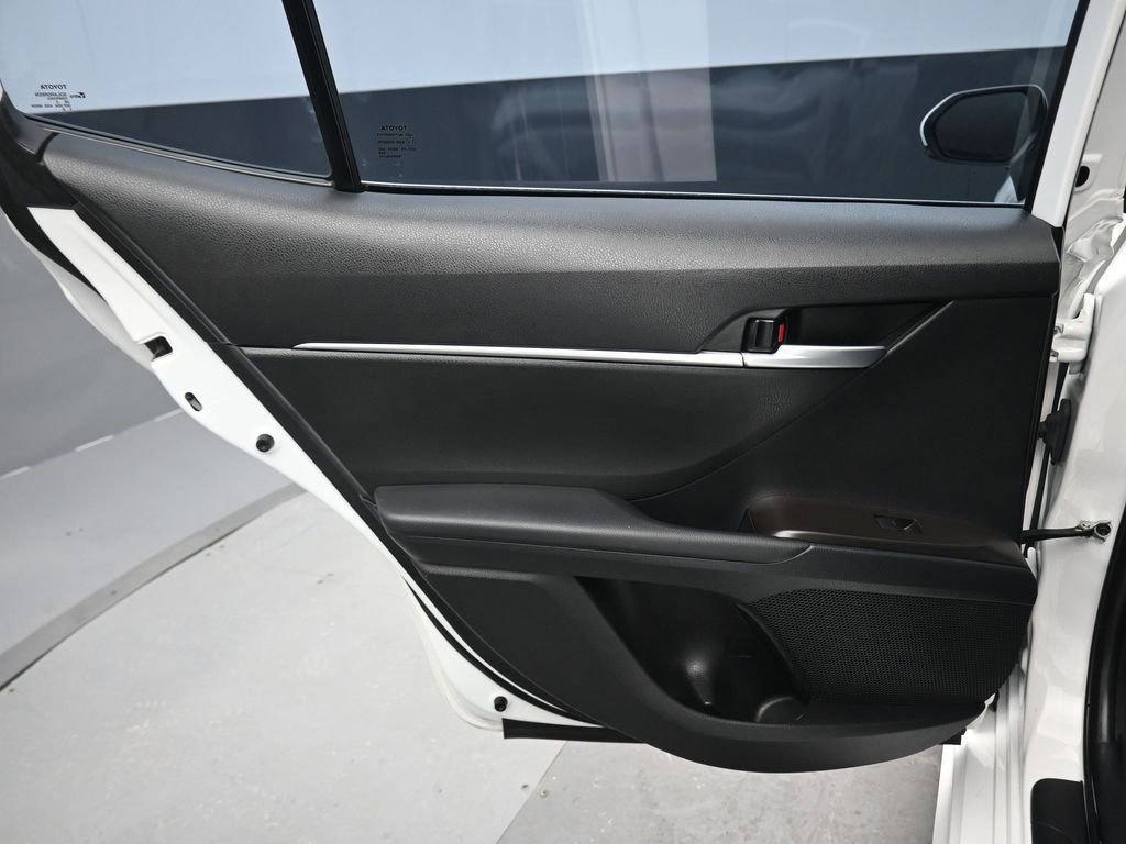 Used 2023 Toyota Camry SE image 28