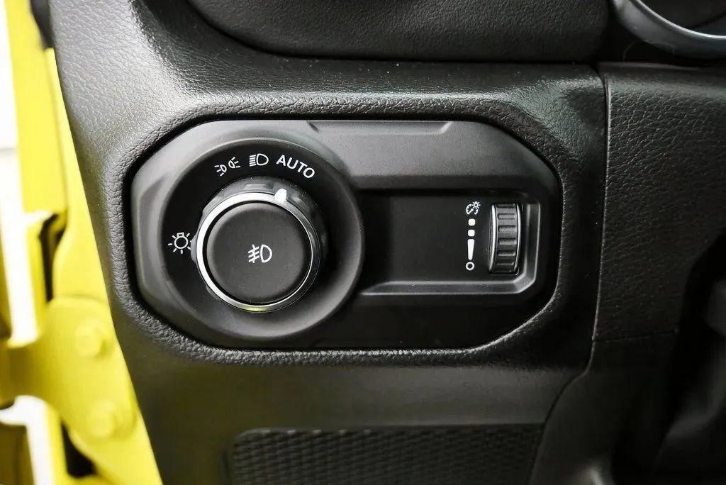 Used 2023 Jeep Wrangler Sahara w/ LED Lighting Group image 38