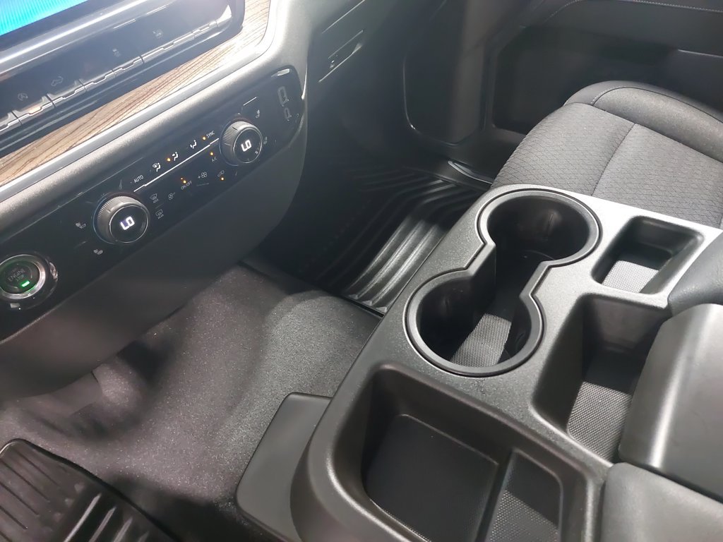 Used 2023 Chevrolet Silverado 1500 LT AWD/4WD image 25