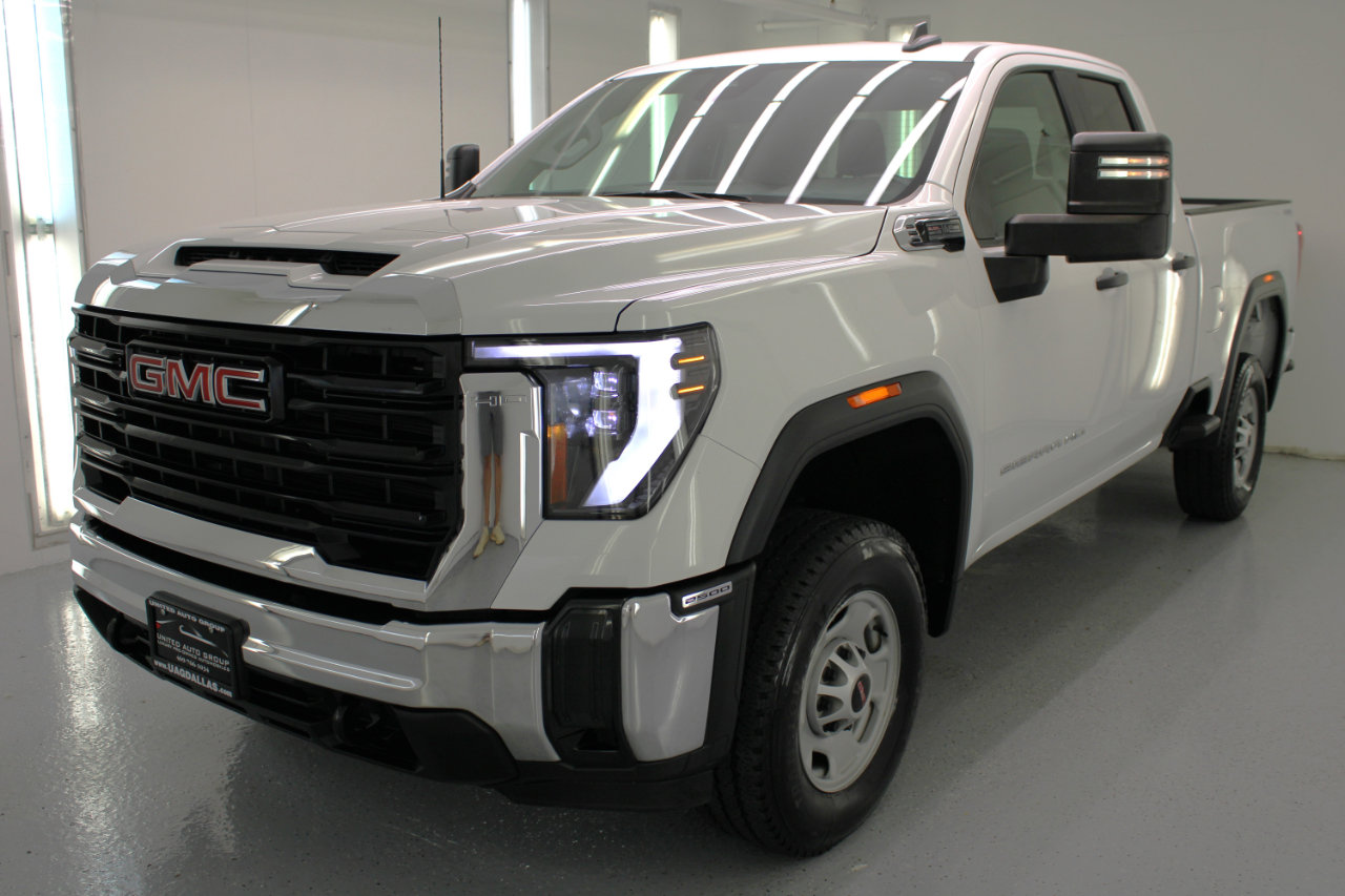 Used 2024 GMC Sierra 2500 Pro w/ Convenience Package image 4