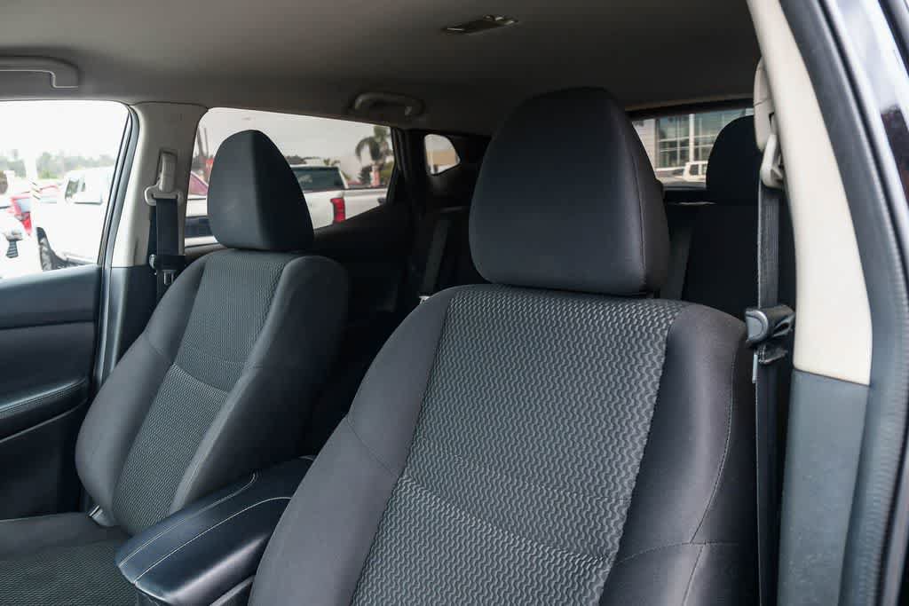 Used 2020 Nissan Rogue Sport S FWD image 17
