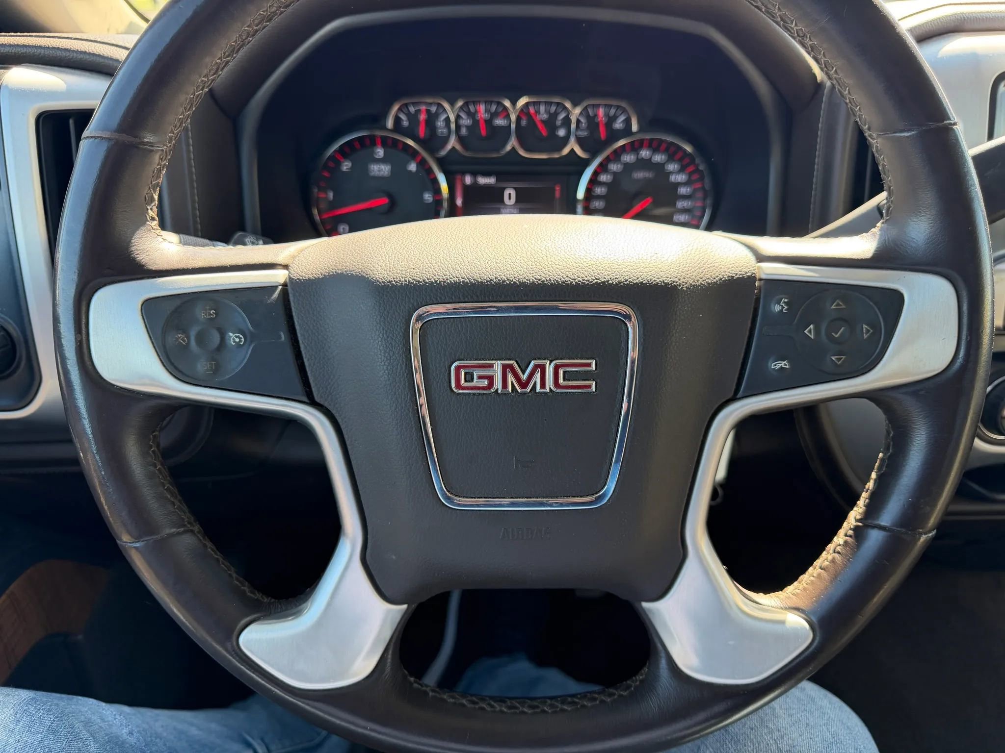 Used 2015 GMC Sierra 1500 SLE w/ SLE Value Package RWD image 12