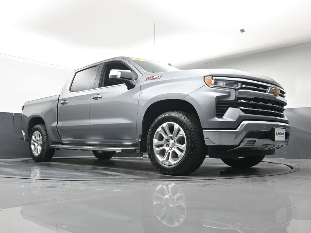 Used 2023 Chevrolet Silverado 1500 LTZ AWD/4WD image 23