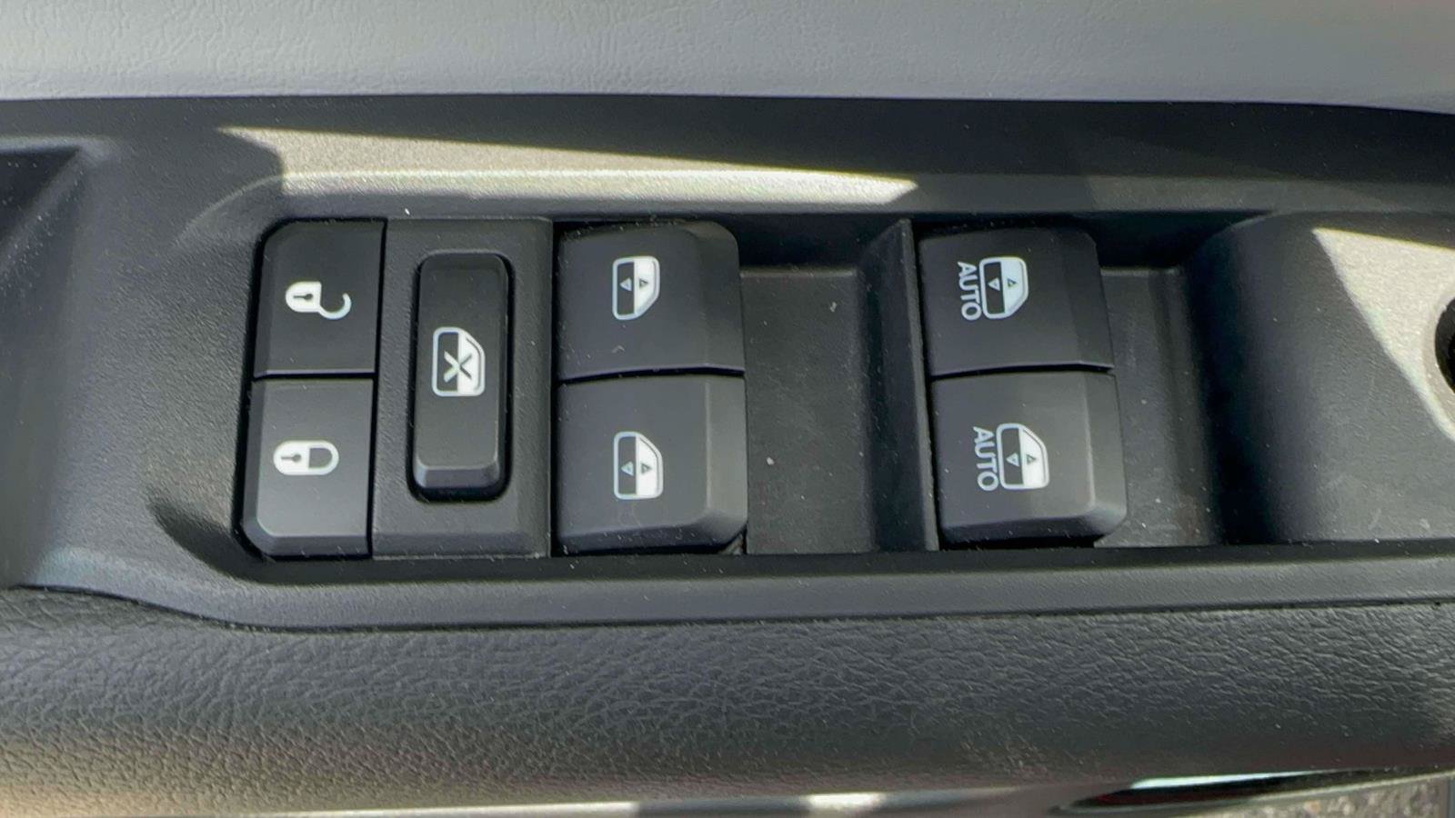 Used 2024 Jeep Compass Limited AWD/4WD image 14