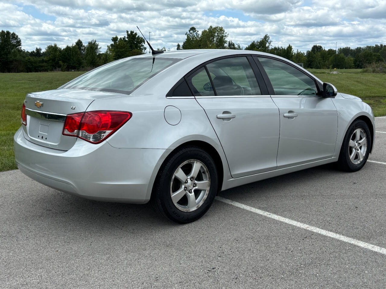 Used 2014 Chevrolet Cruze LT FWD image 6