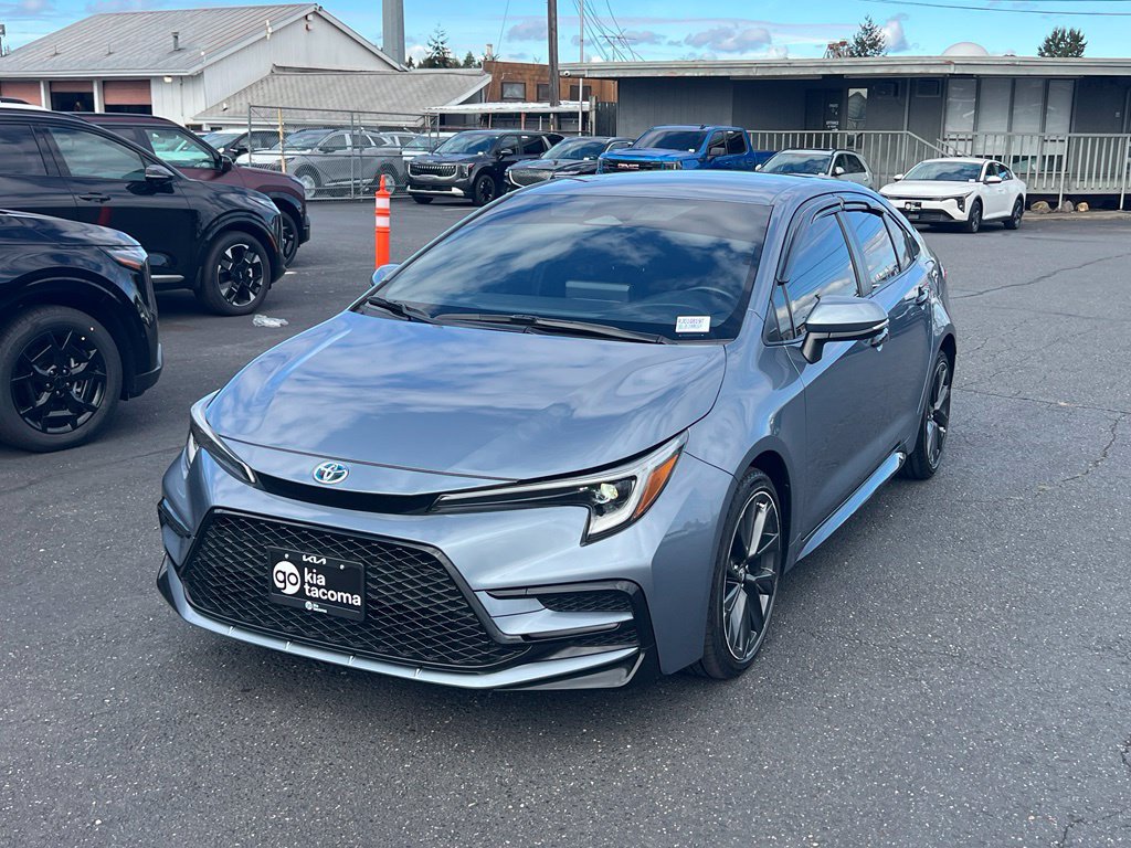 Used 2024 Toyota Corolla SE FWD image 5