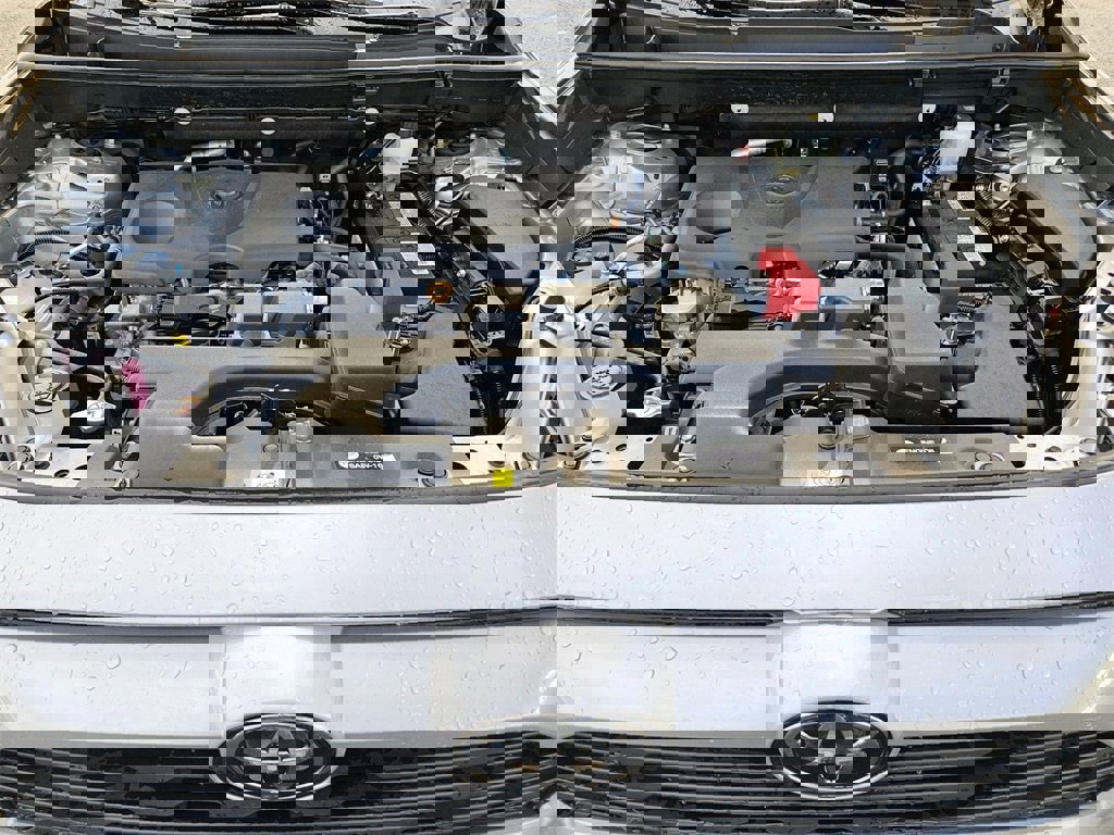 Certified 2025 Toyota RAV4 LE image 25