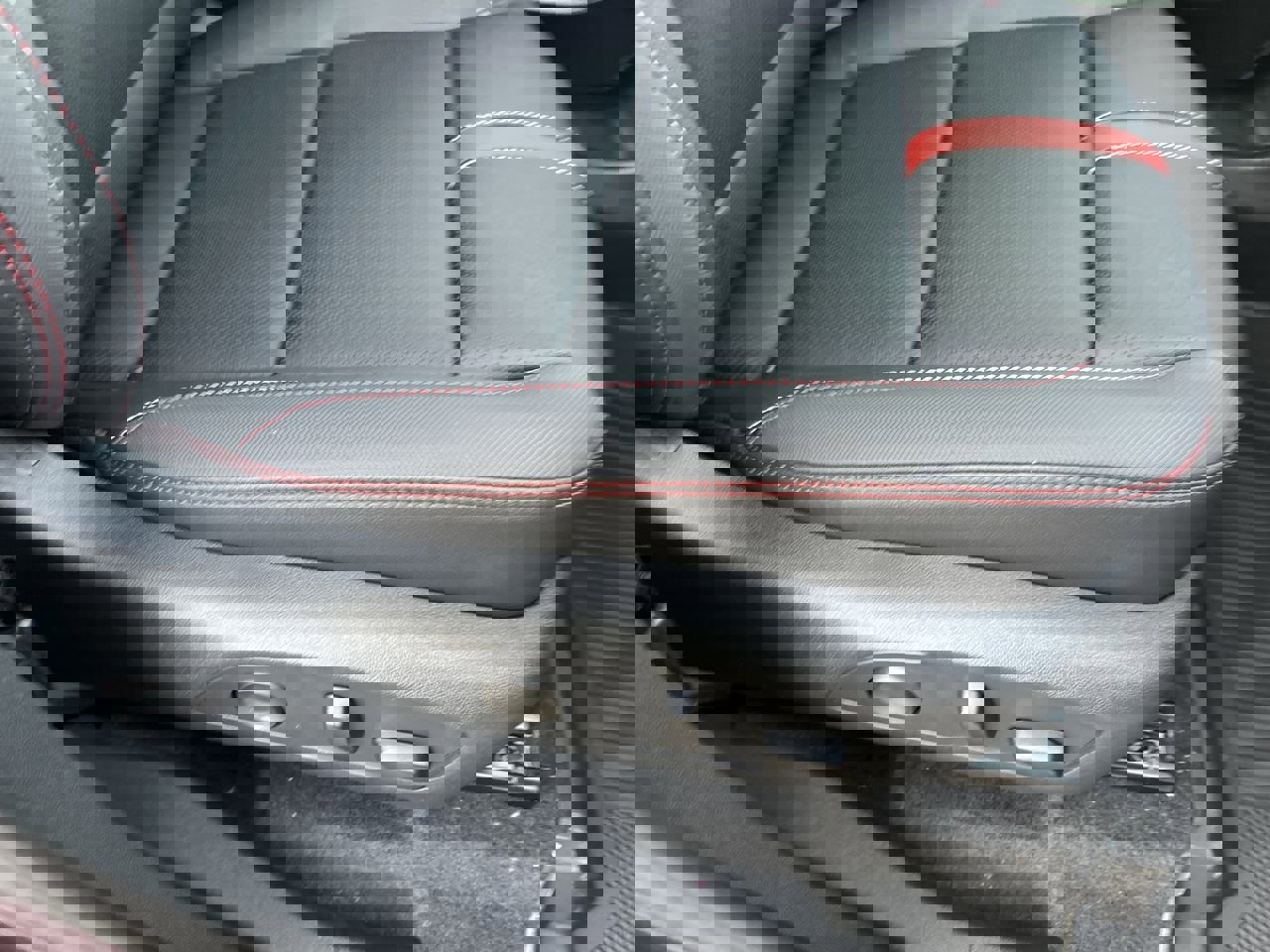 New 2026 Chevrolet Traverse RS w/ LPO, Floor Liner Package image 15