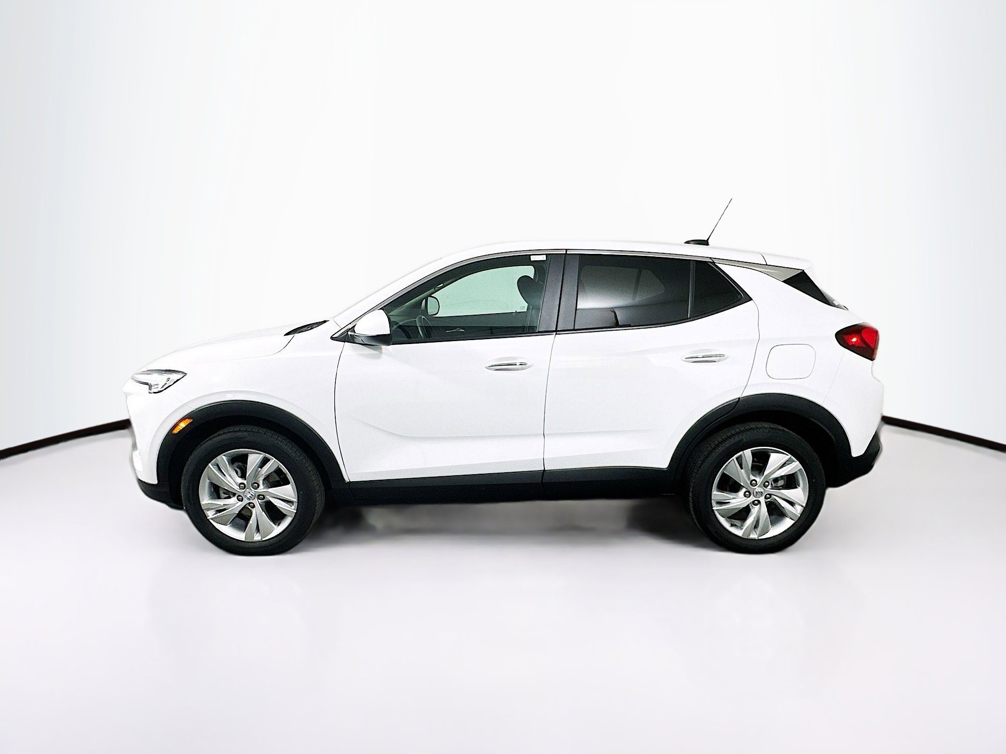 Used 2024 Buick Encore GX Preferred image 4