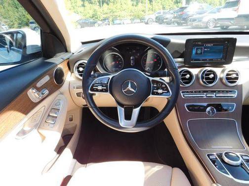 Used 2019 Mercedes-Benz C 300 Sedan image 15