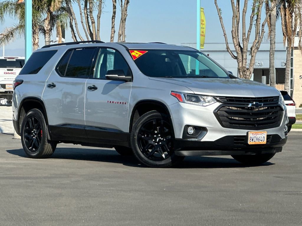 Used 2021 Chevrolet Traverse Premier w/ Redline Edition FWD image 1