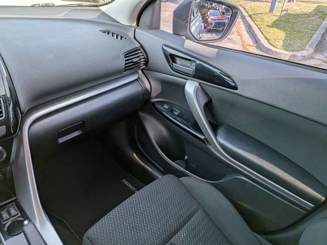 Used 2022 Mitsubishi Eclipse Cross LE FWD image 16