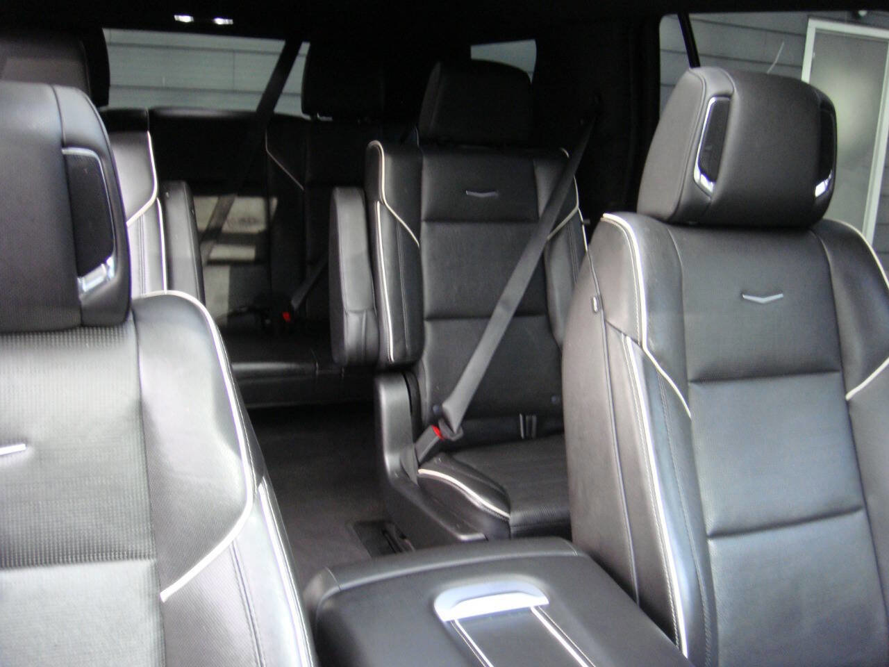 Used 2021 Cadillac Escalade Sport w/ Driver Assist Tech Package image 19