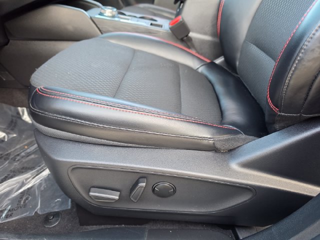 Used 2025 Ford Escape ST-Line Select w/ Tech Pack #2 AWD/4WD image 15