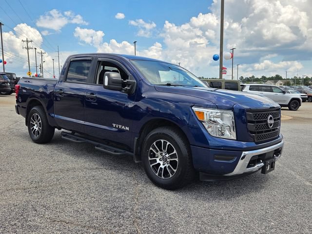 Used 2024 Nissan Titan SV w/ SV Convenience Package