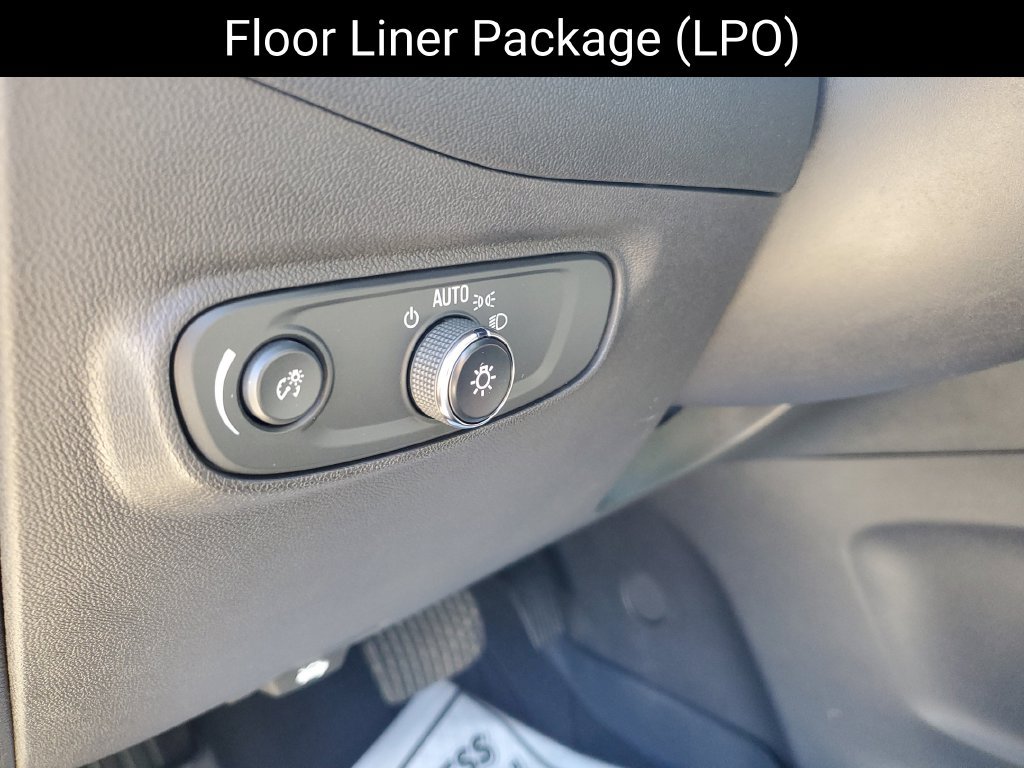 Used 2024 Chevrolet Equinox LT AWD/4WD image 11