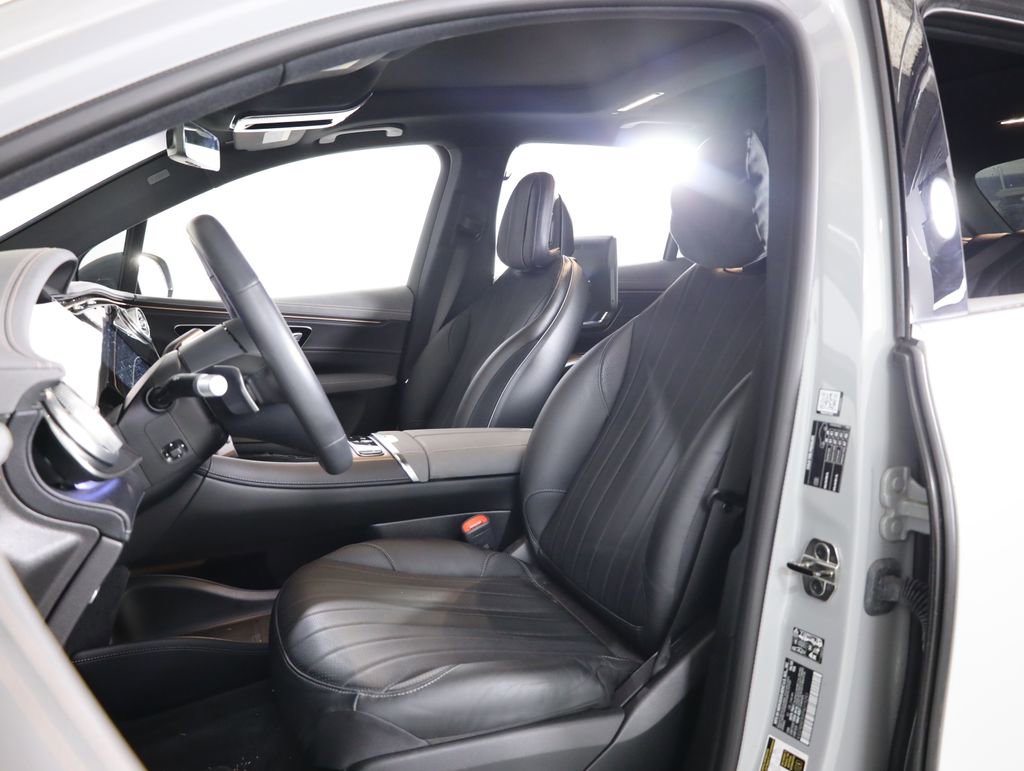 Used 2023 Mercedes-Benz EQS 580 4MATIC SUV image 28