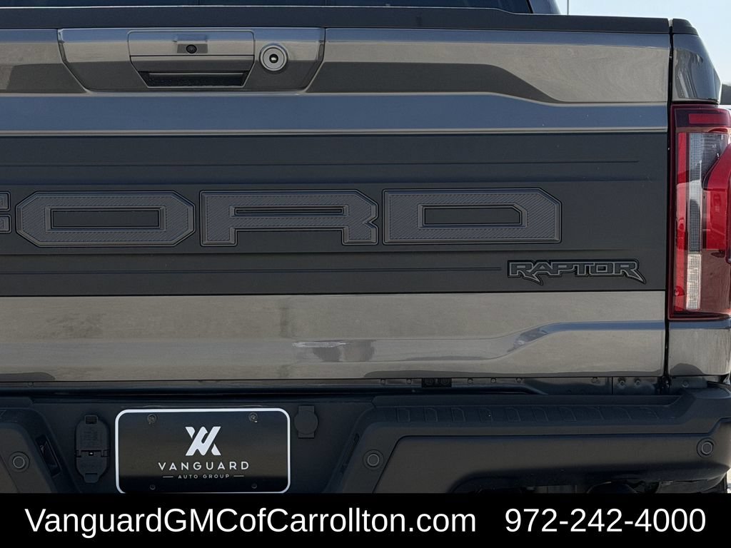 Used 2025 Ford F150 Raptor AWD/4WD image 8