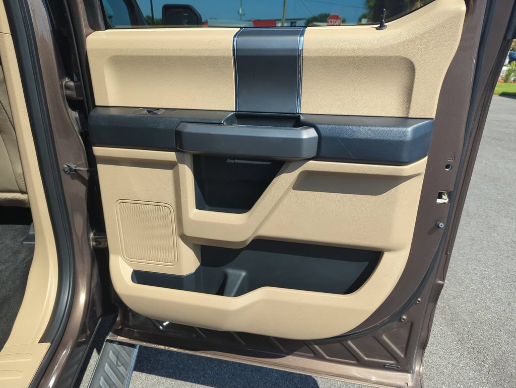 Used 2015 Ford F150 XLT w/ Equipment Group 302A Luxury RWD image 30