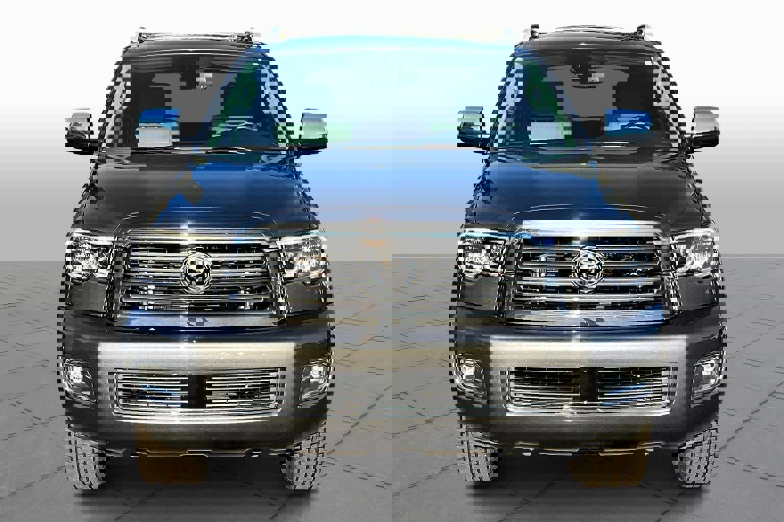 Used 2021 Toyota Sequoia Limited image 3