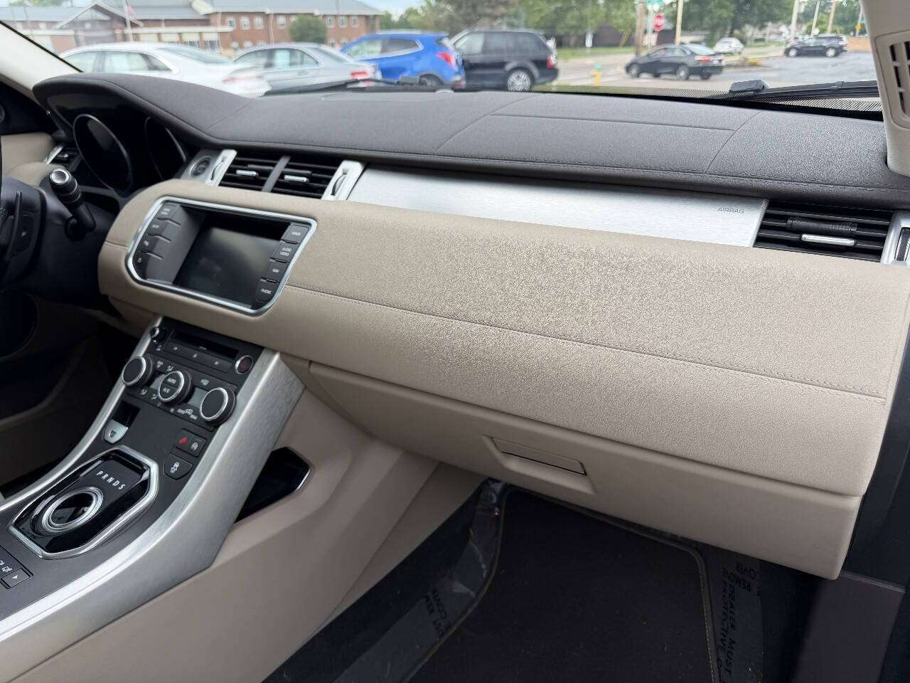 Used 2015 Land Rover Range Rover Evoque Pure AWD/4WD image 12