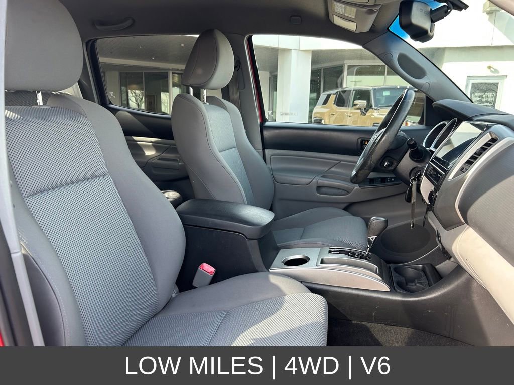 Used 2013 Toyota Tacoma 4x4 Double Cab w/ TRD Sport Pkg image 23