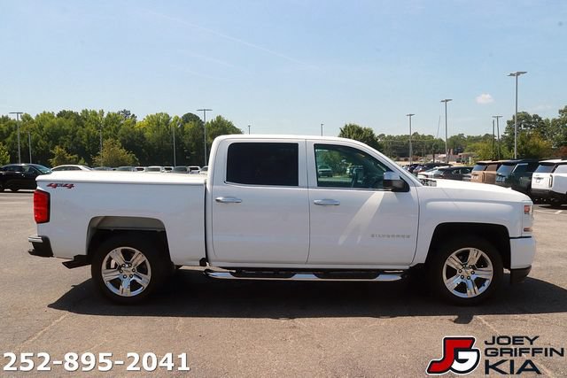 Used 2018 Chevrolet Silverado 1500 Custom w/ Custom Value Package AWD/4WD image 8