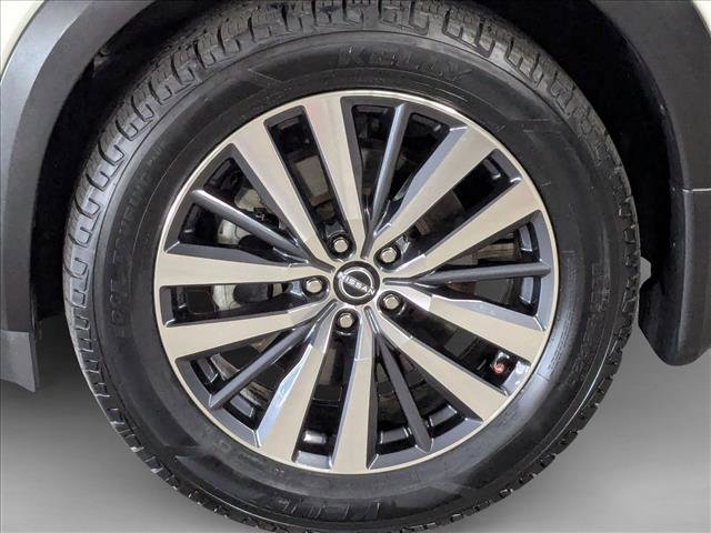 Used 2022 Nissan Pathfinder Platinum w/ Cargo Package FWD image 25