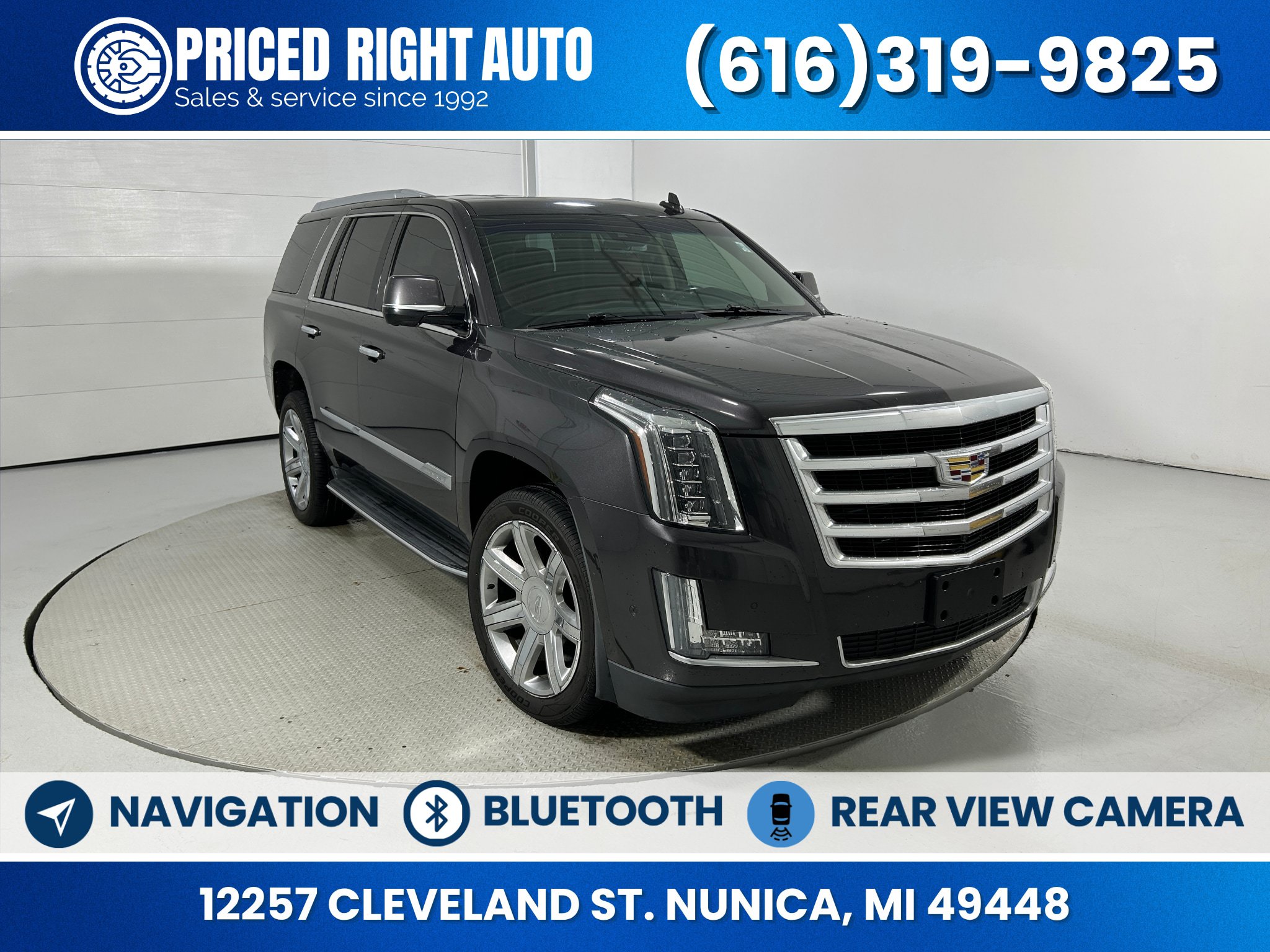 Used 2017 Cadillac Escalade Luxury AWD/4WD image 1